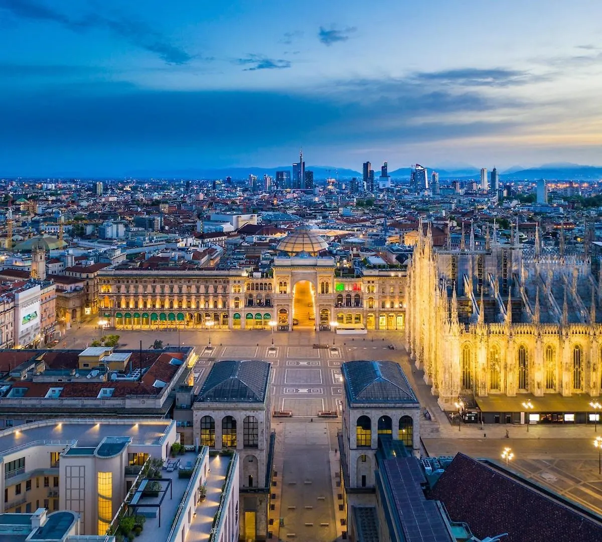 Central Station-Duomo-Design Apartment Milan 0*,